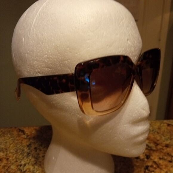 Freyrs Tribeca Square Women's Brown Oversized Square Sunglasses Tortoise 94-2 - Picture 3 of 12